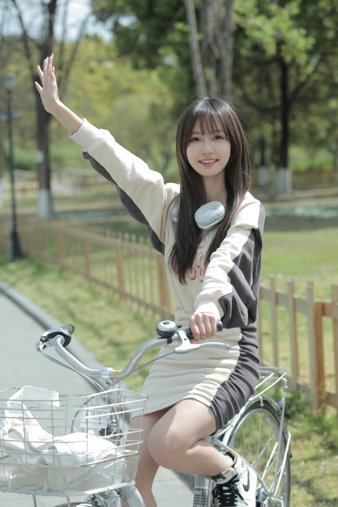 春光乍泄